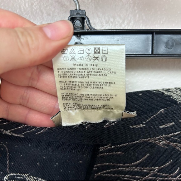 Fuzzy Midi Mesh Polka dot abstract black skirt - Picture 7 of 7